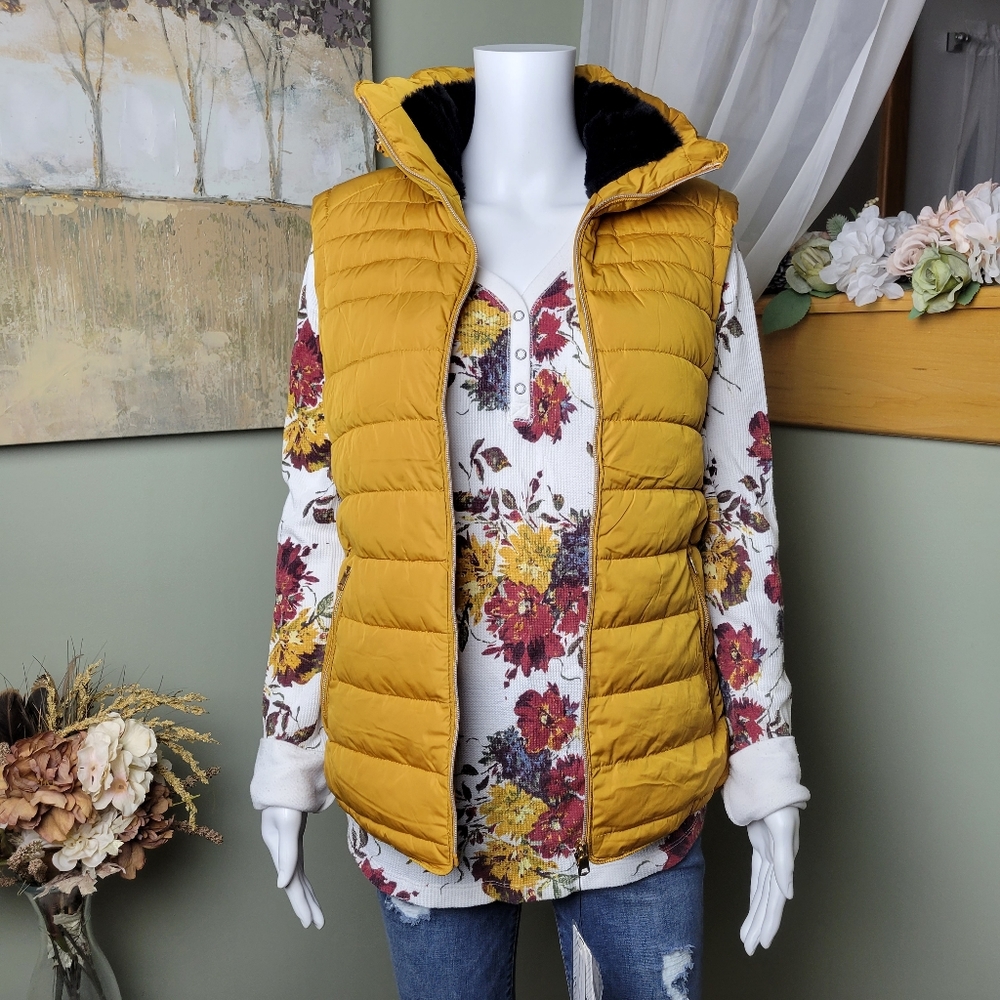 NWT Mustard Puffer Vest